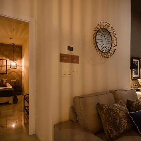 灯火大教堂公寓 *