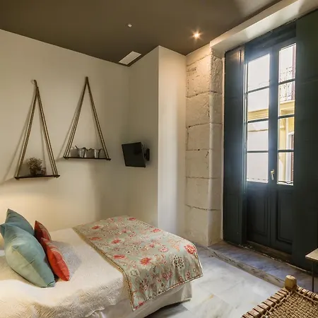 灯火大教堂公寓 * 阿利坎特